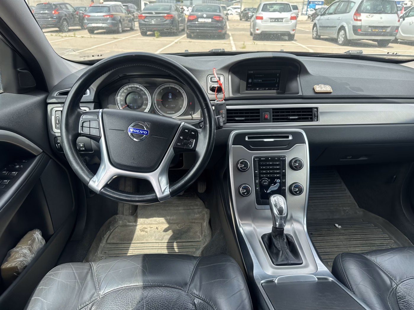 Volvo V70 фото 8