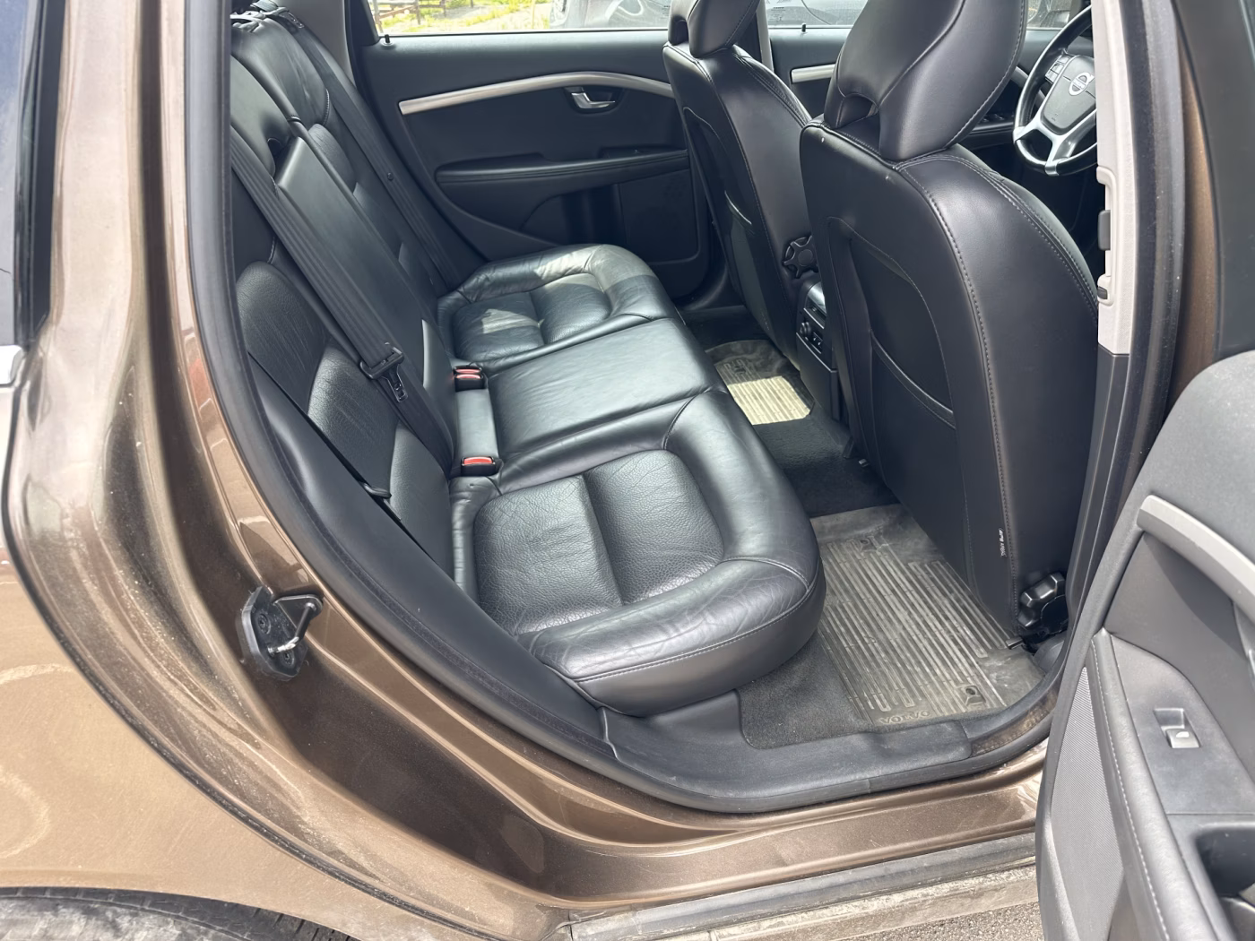 Volvo V70 фото 7