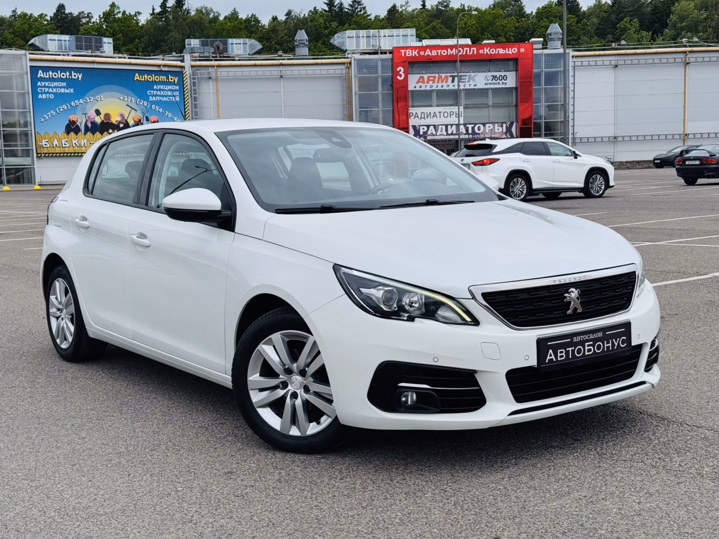 Peugeot 308 фото 3