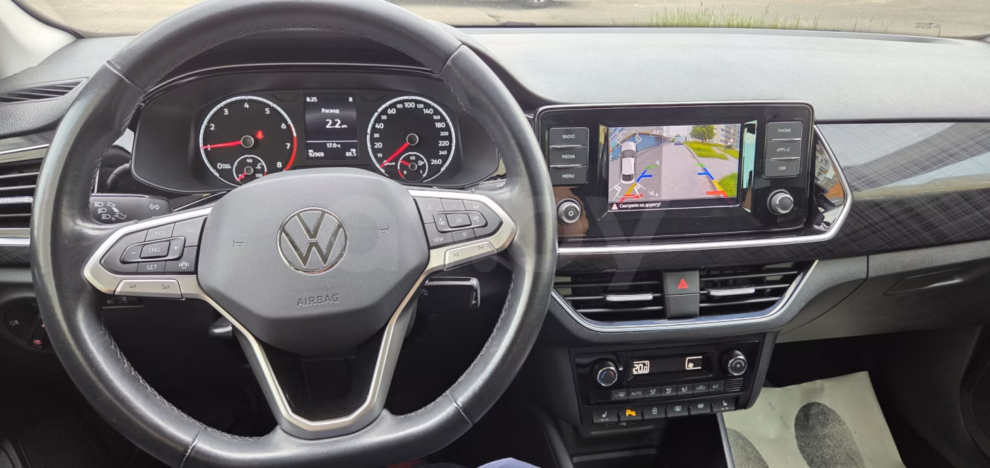Volkswagen Polo Sedan фото 5
