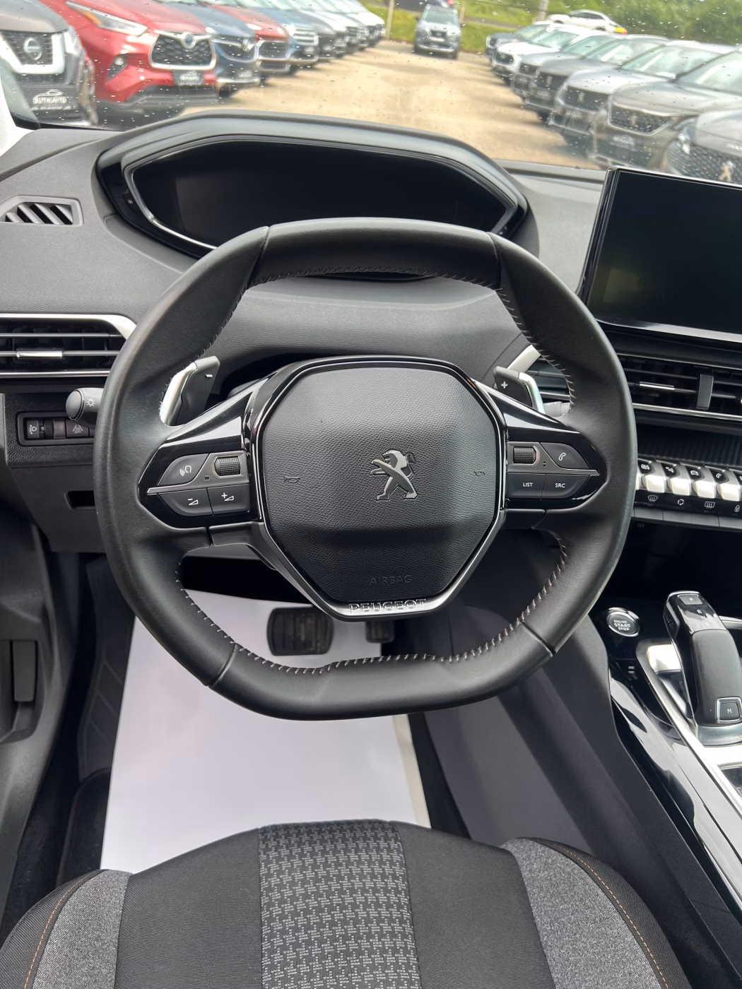 Peugeot 3008 фото 12