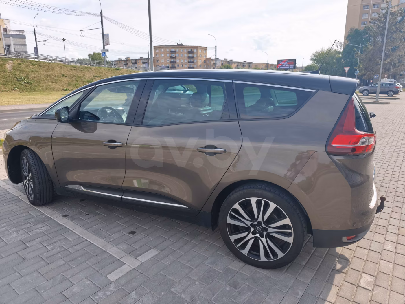 Renault Grand Scenic фото 20