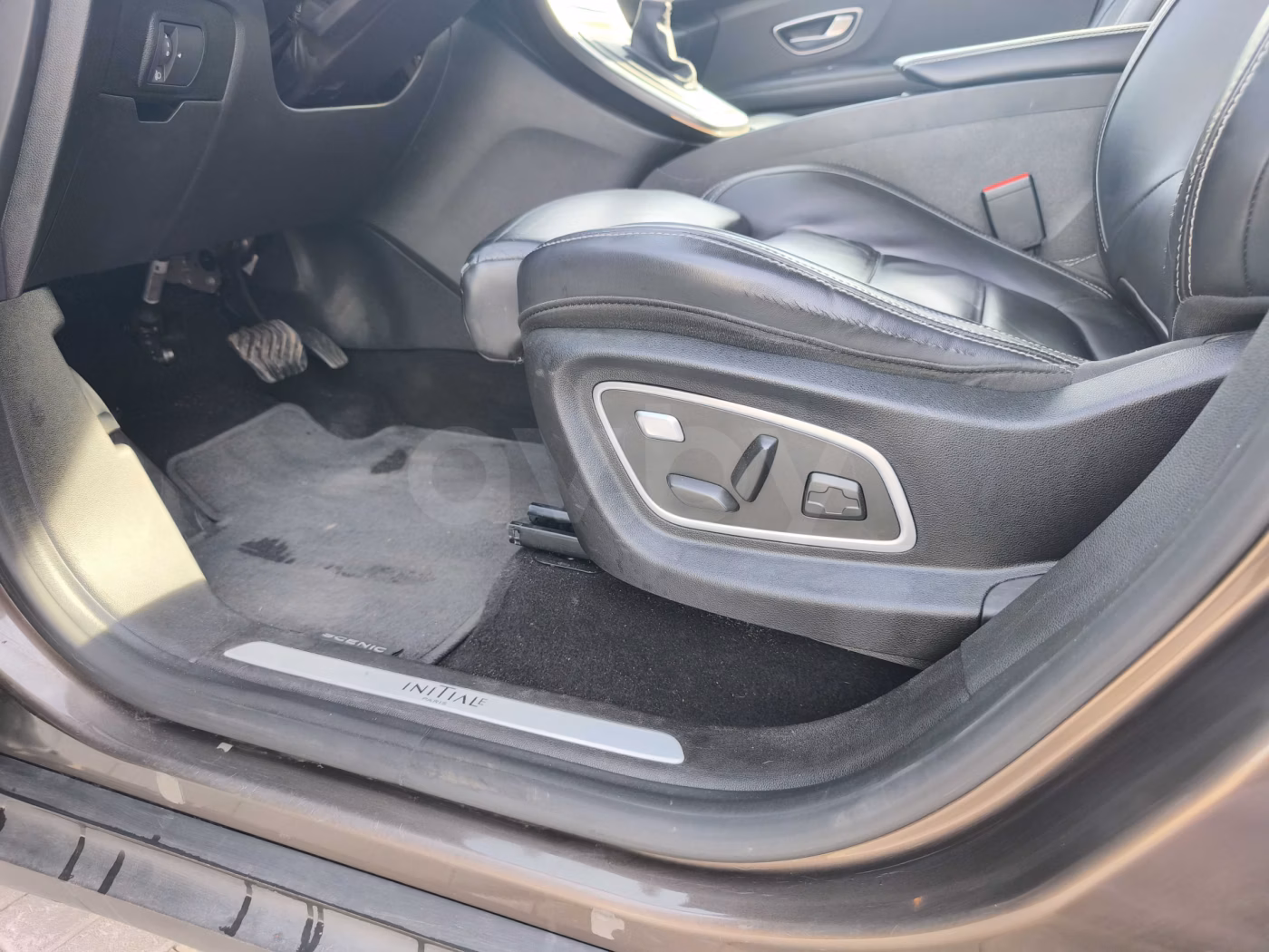 Renault Grand Scenic фото 8