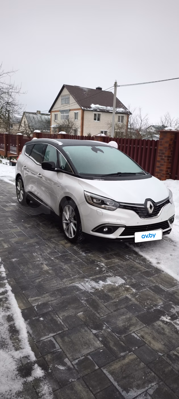 Renault Grand Scenic фото 16