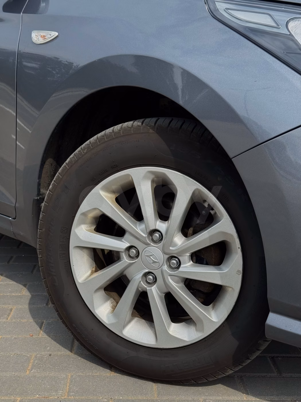 Hyundai Accent фото 9
