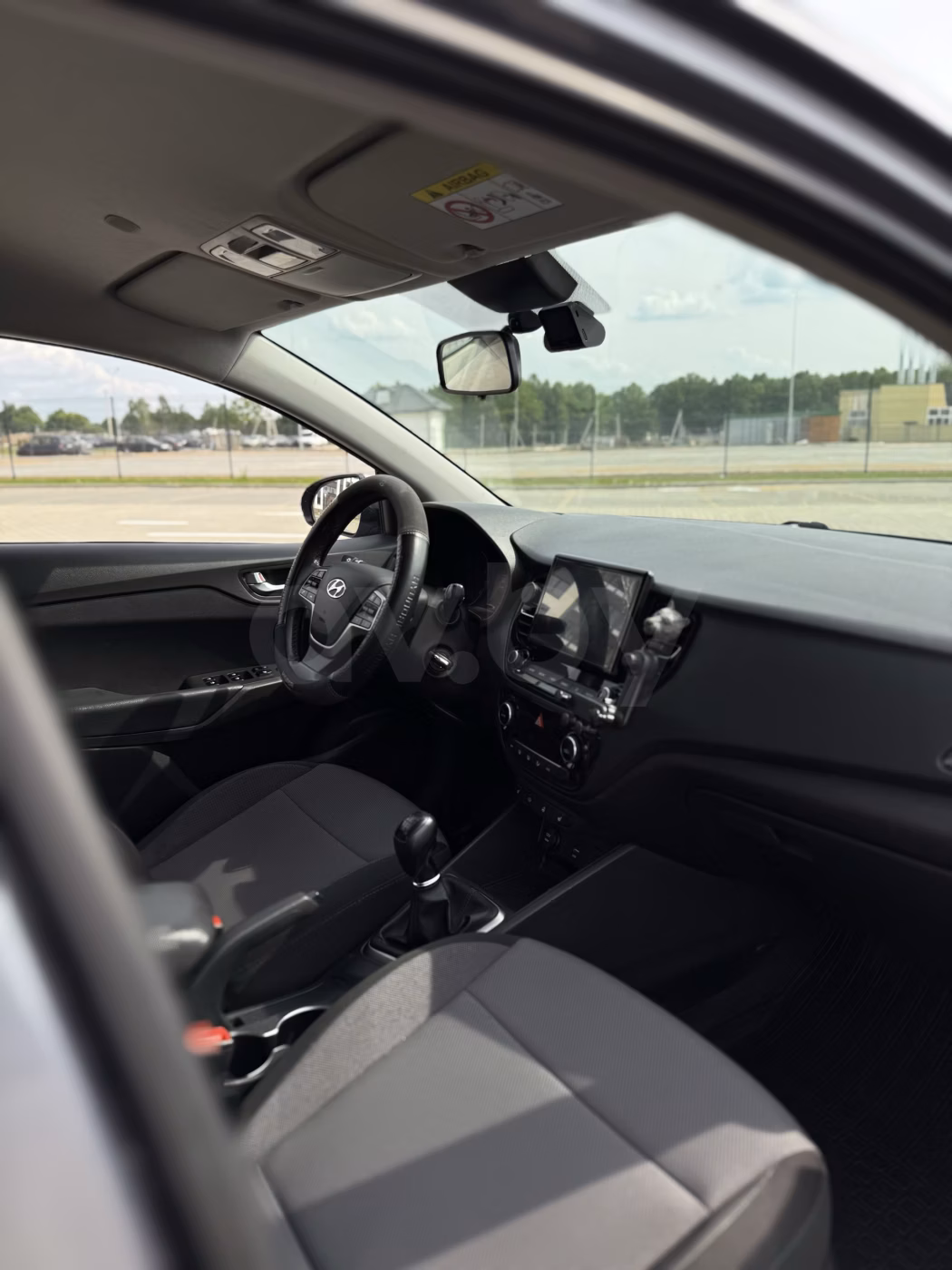 Hyundai Accent фото 4