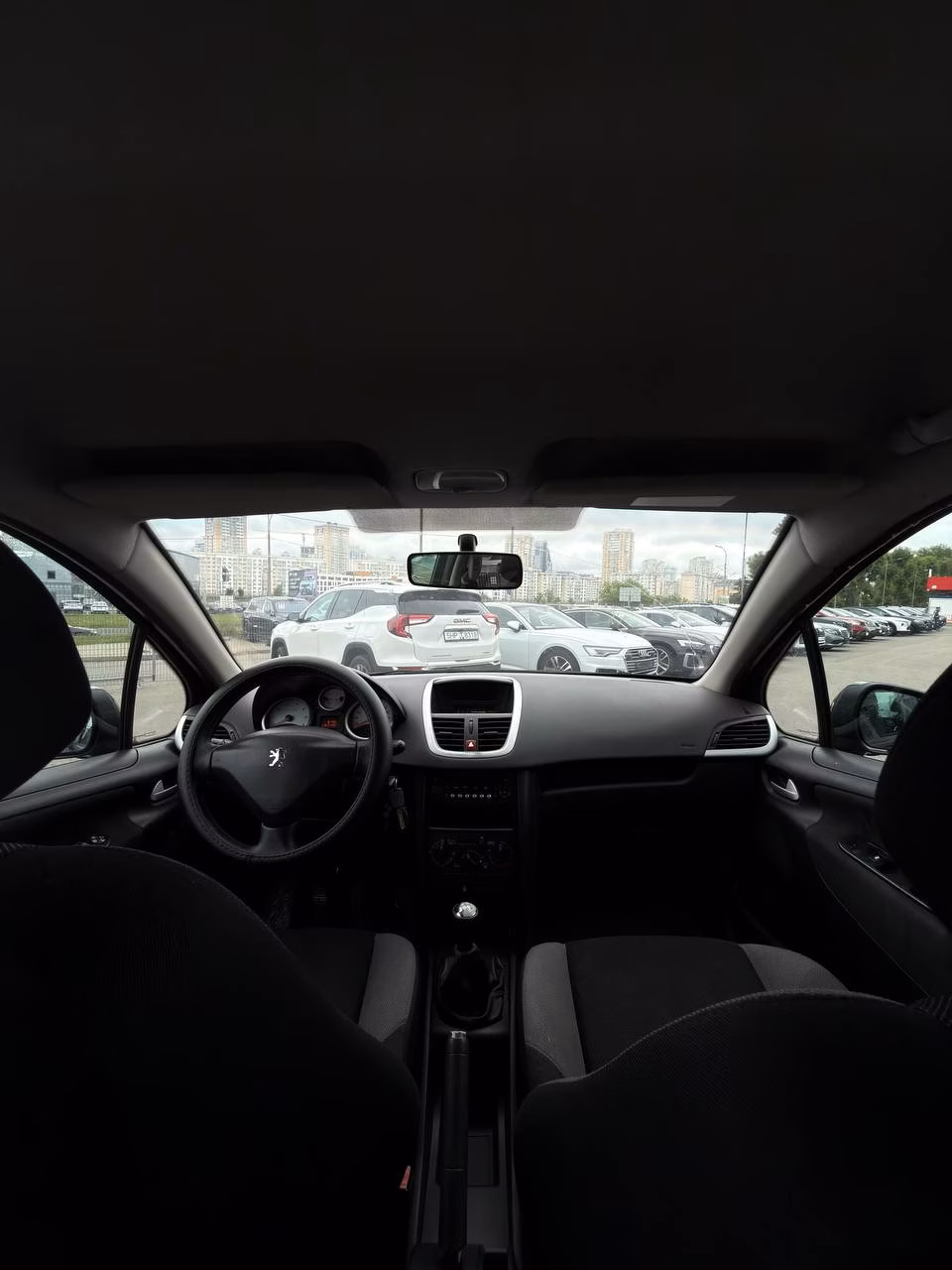 Peugeot 207 фото 13