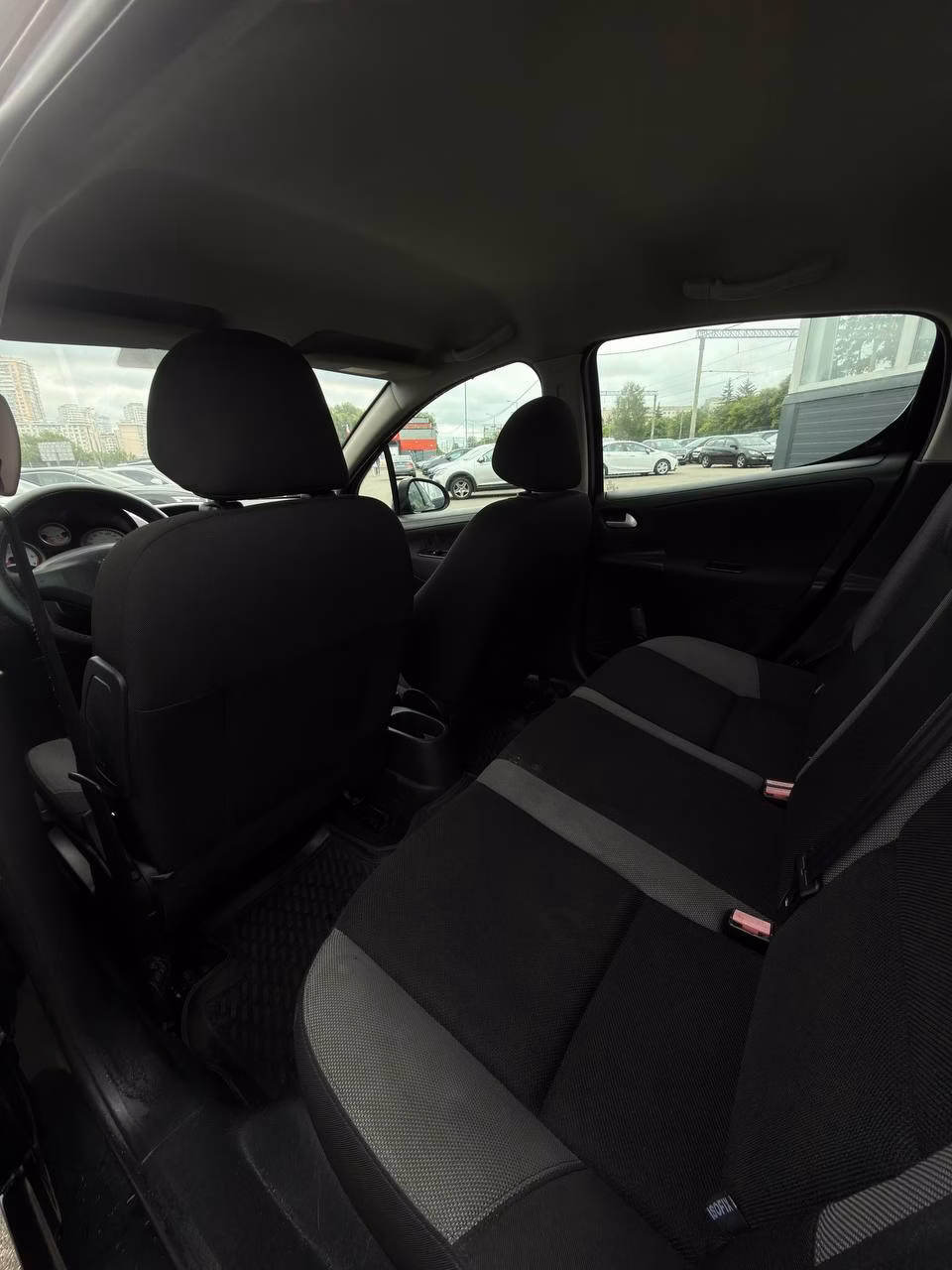 Peugeot 207 фото 14