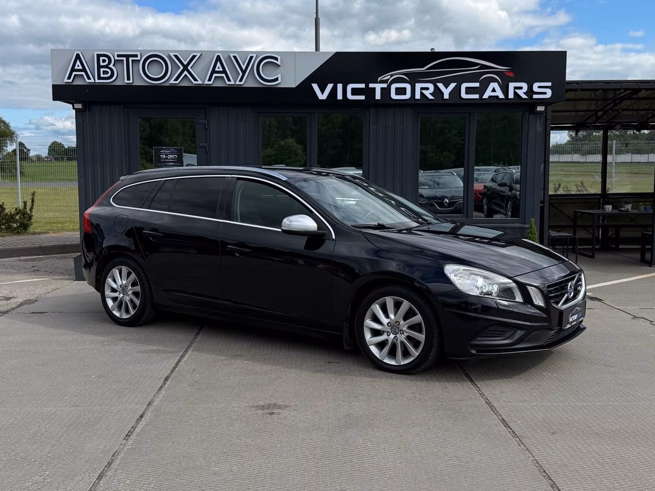 Volvo V60 фото 3