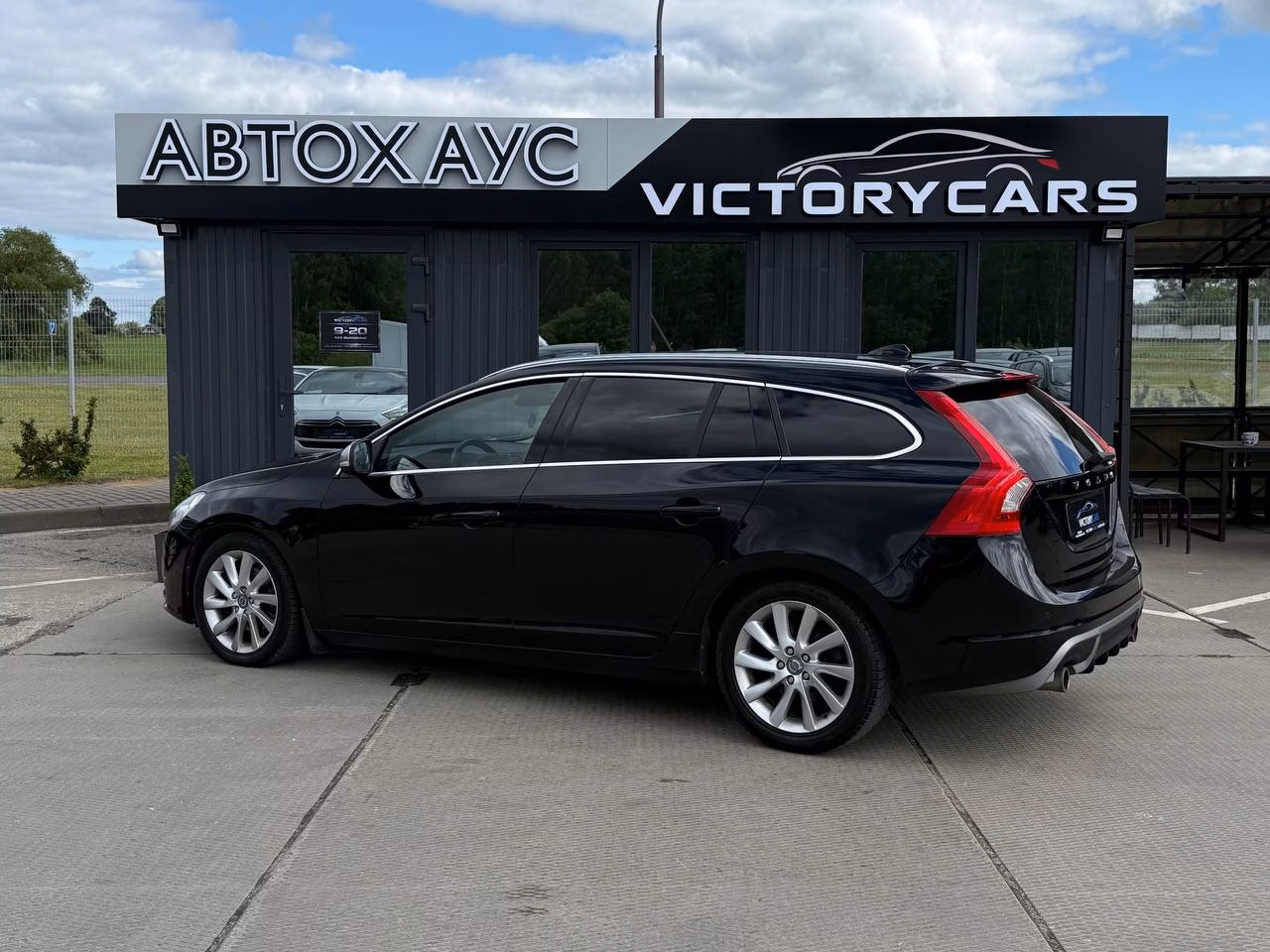 Volvo V60 фото 5
