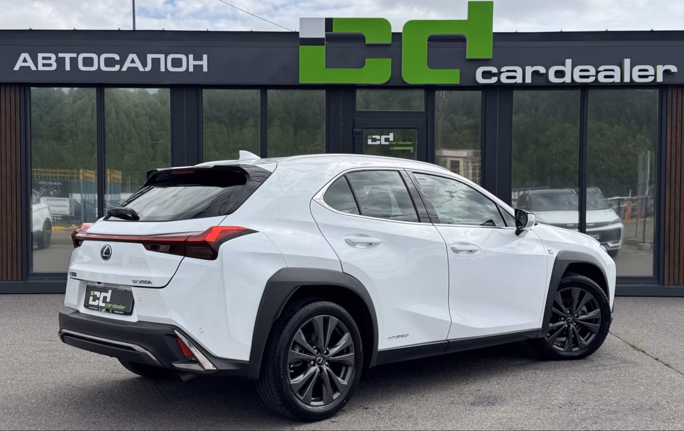 Lexus UX фото 5