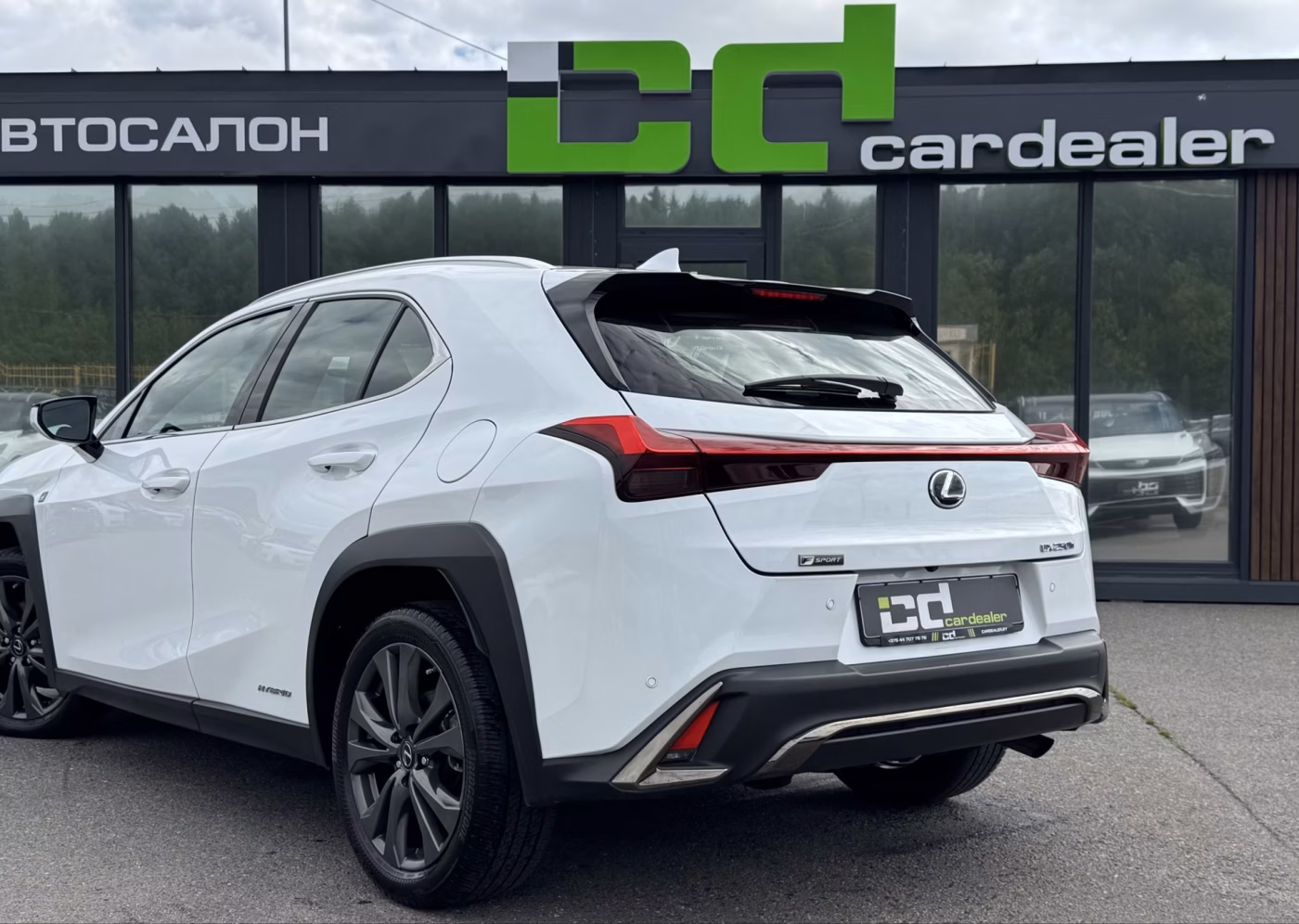 Lexus UX фото 8