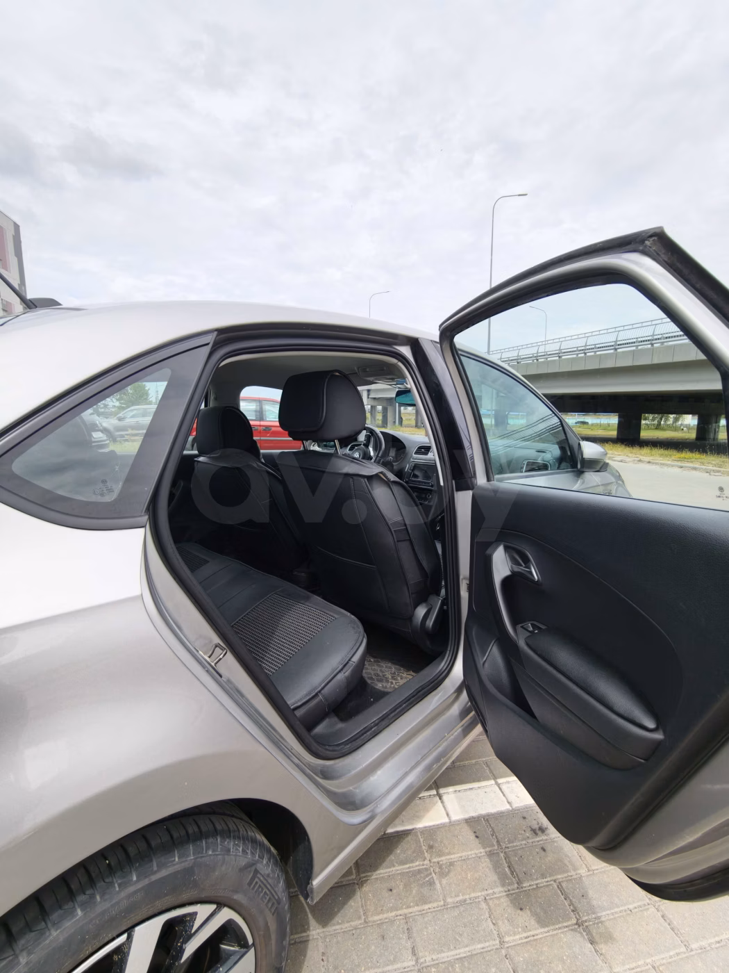 Volkswagen Polo Sedan фото 14