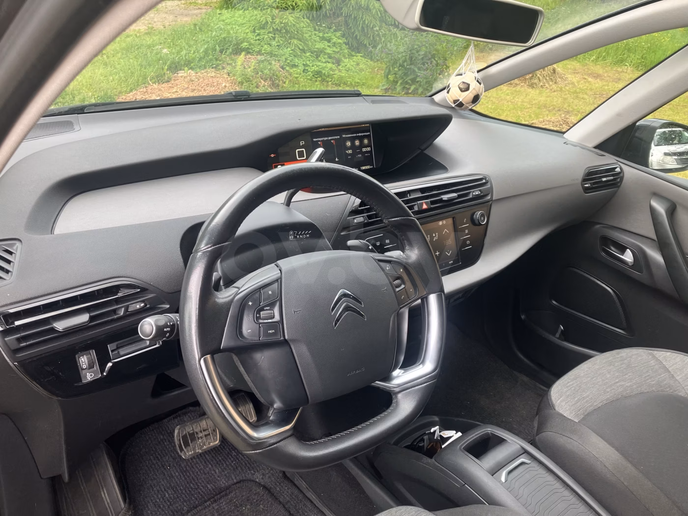 Citroen C4 Grand Spacetourer фото 8