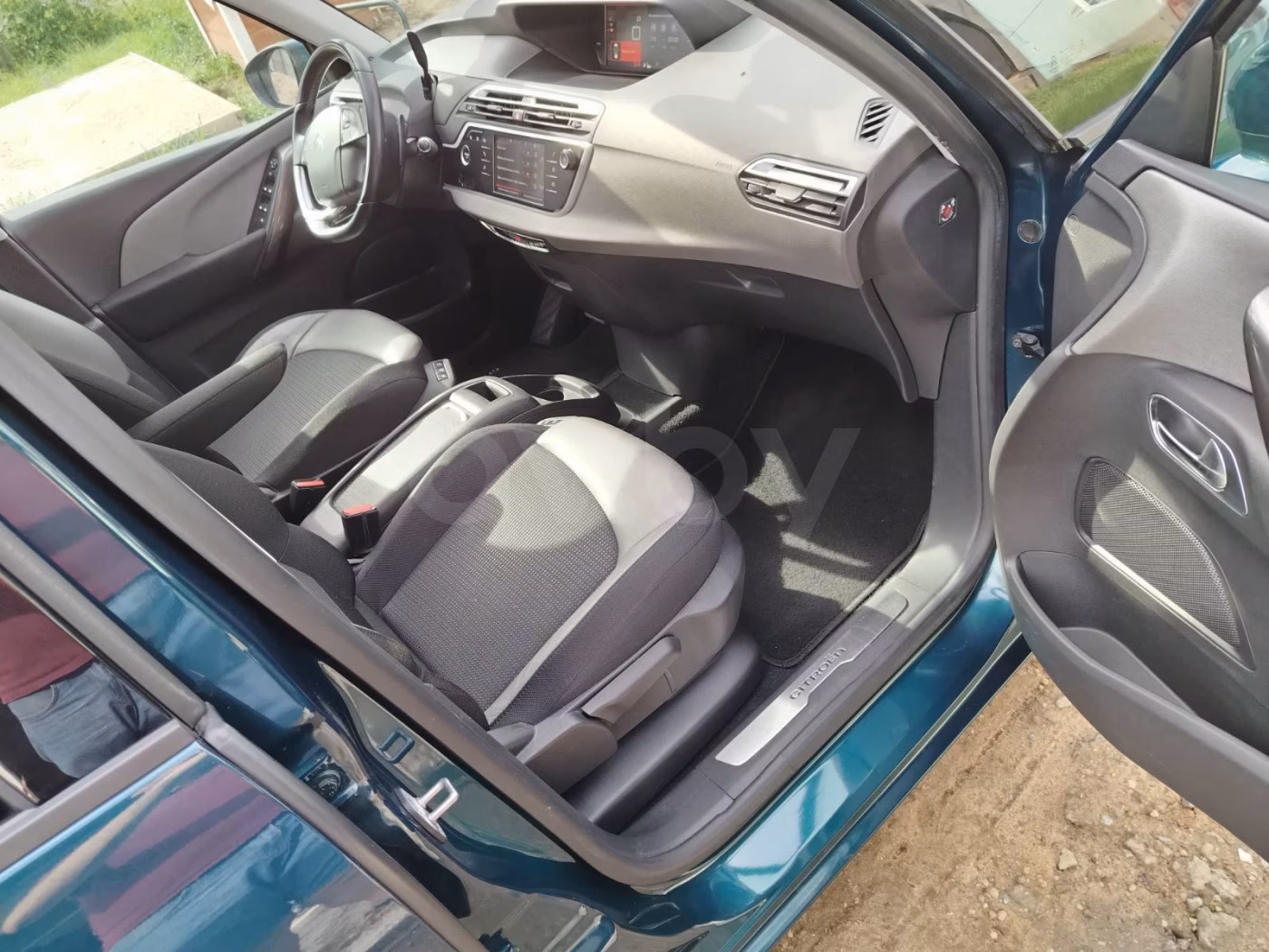 Citroen C4 Grand Spacetourer фото 15