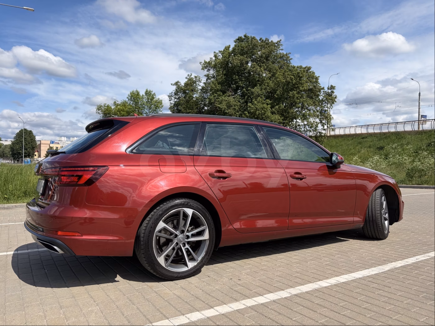 Audi A4 фото 6