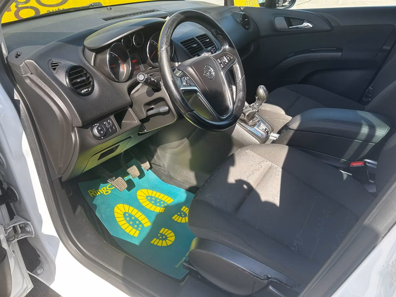 Opel Meriva фото 9
