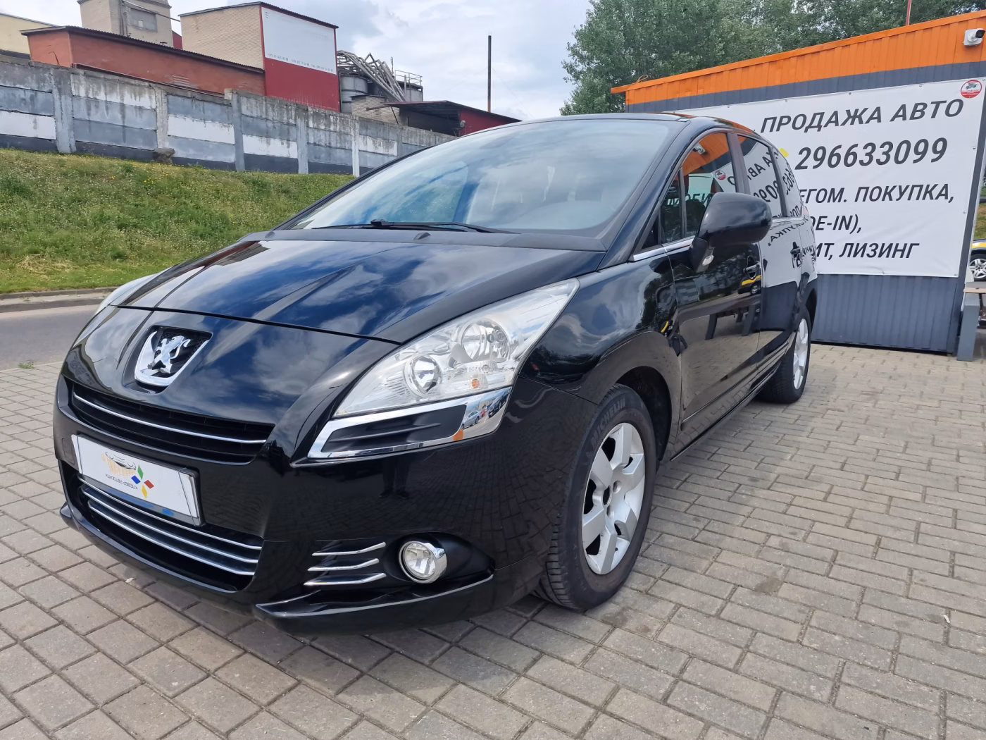 Peugeot 5008 фото 3