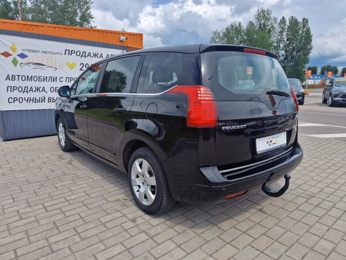Peugeot 5008 фото 6
