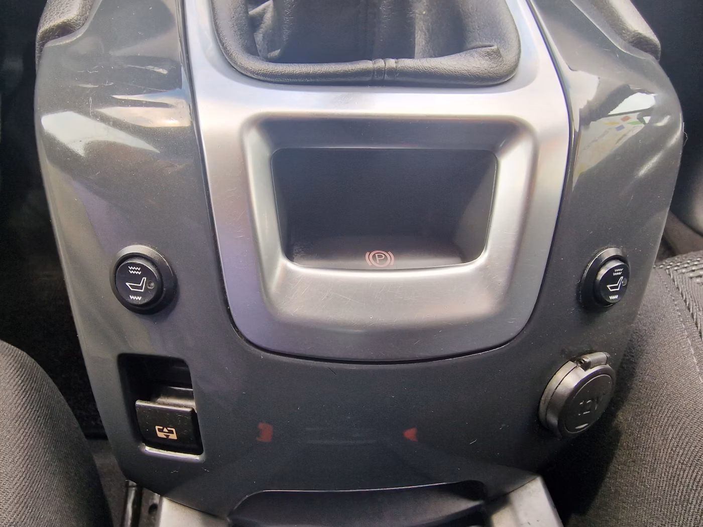 Peugeot 5008 фото 15