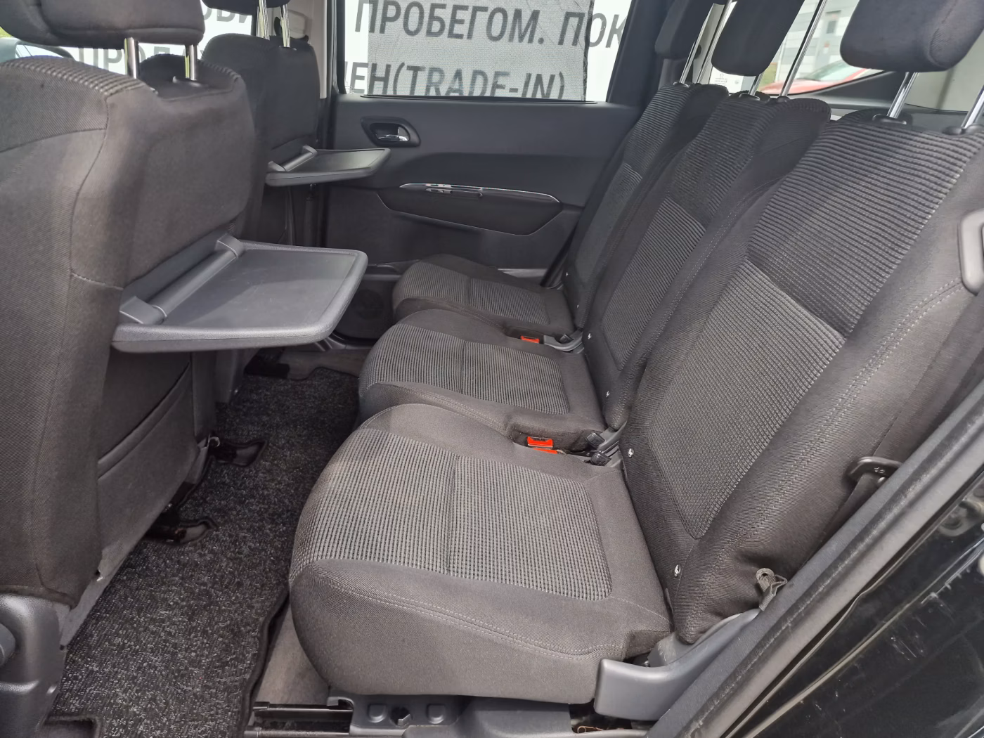 Peugeot 5008 фото 18