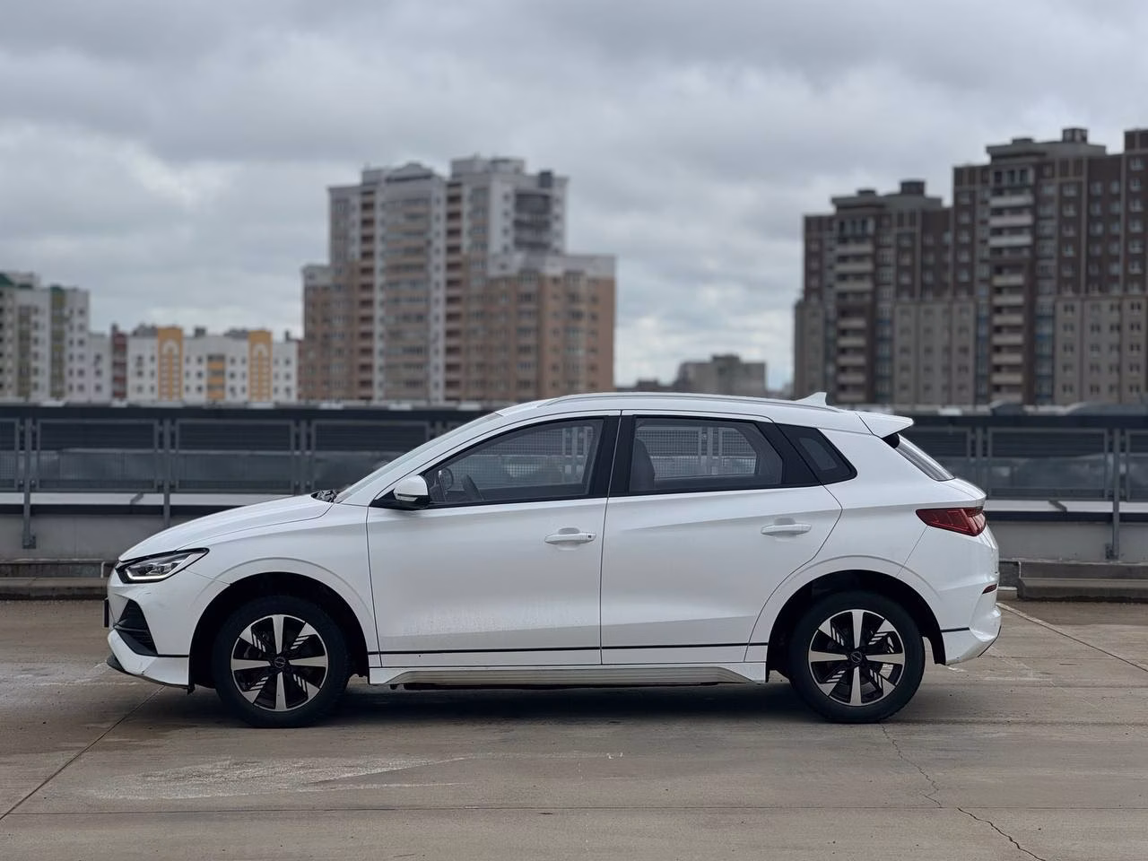 BYD e2 фото 8