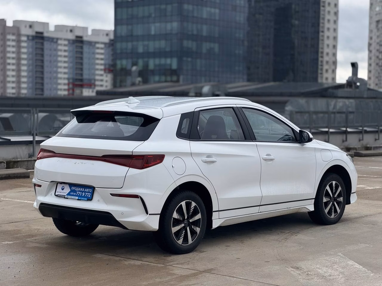 BYD e2 фото 5