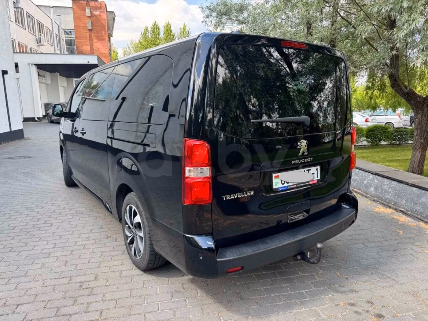Peugeot Traveller фото 3