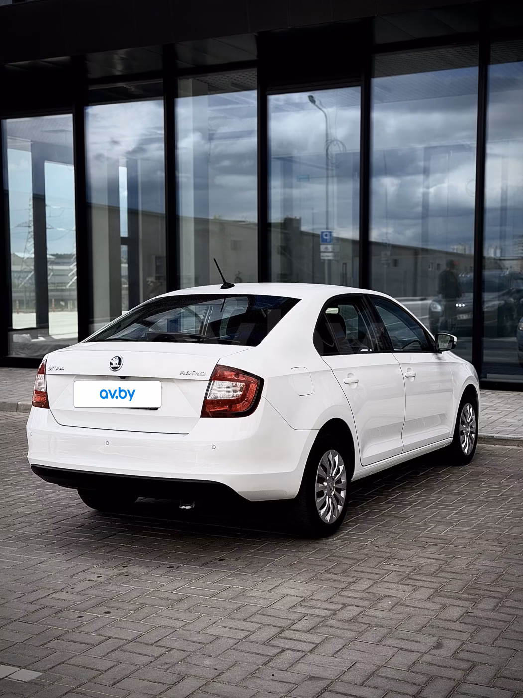 Skoda Rapid фото 5