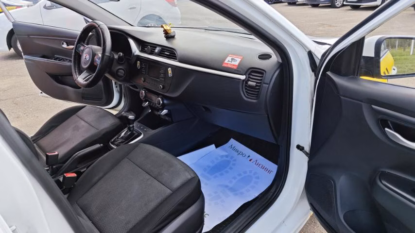 Kia Rio фото 14