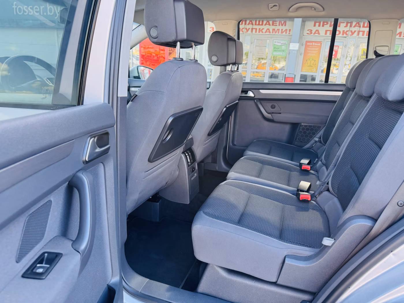 Volkswagen Touran фото 6