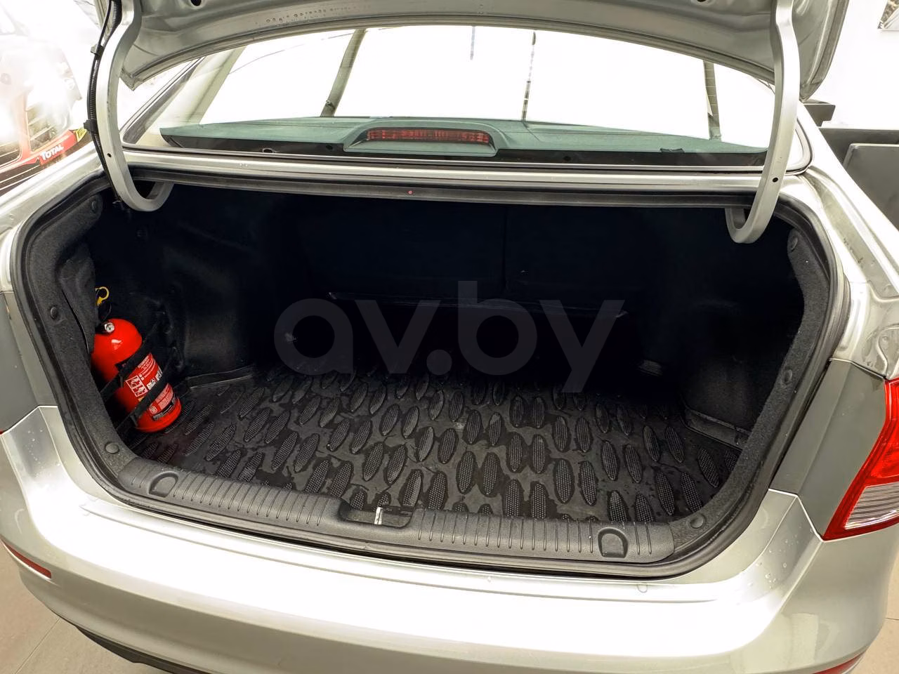 Kia Rio фото 12