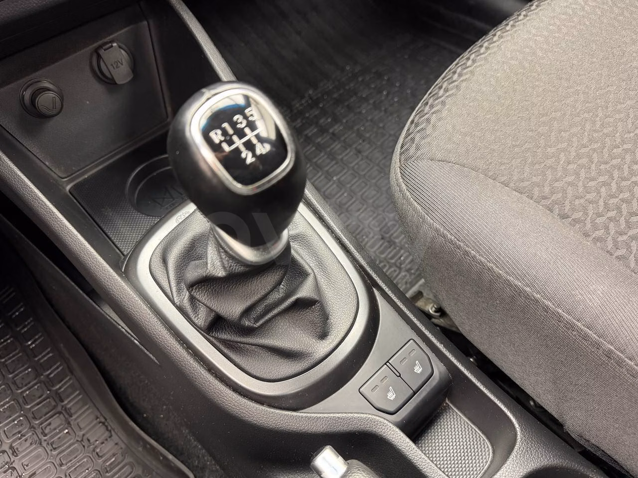 Kia Rio фото 10