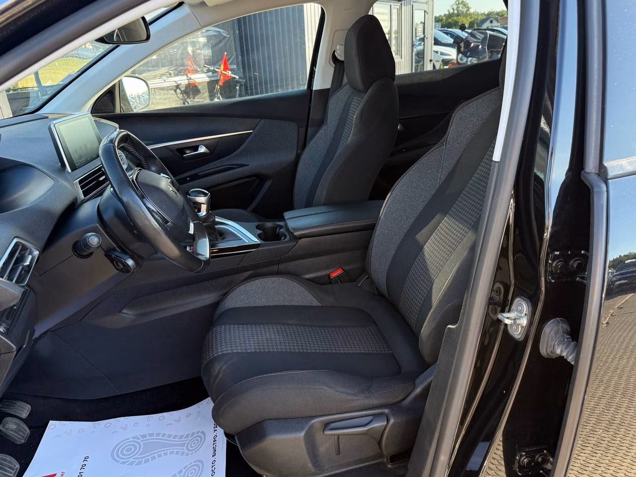 Peugeot 3008 фото 10