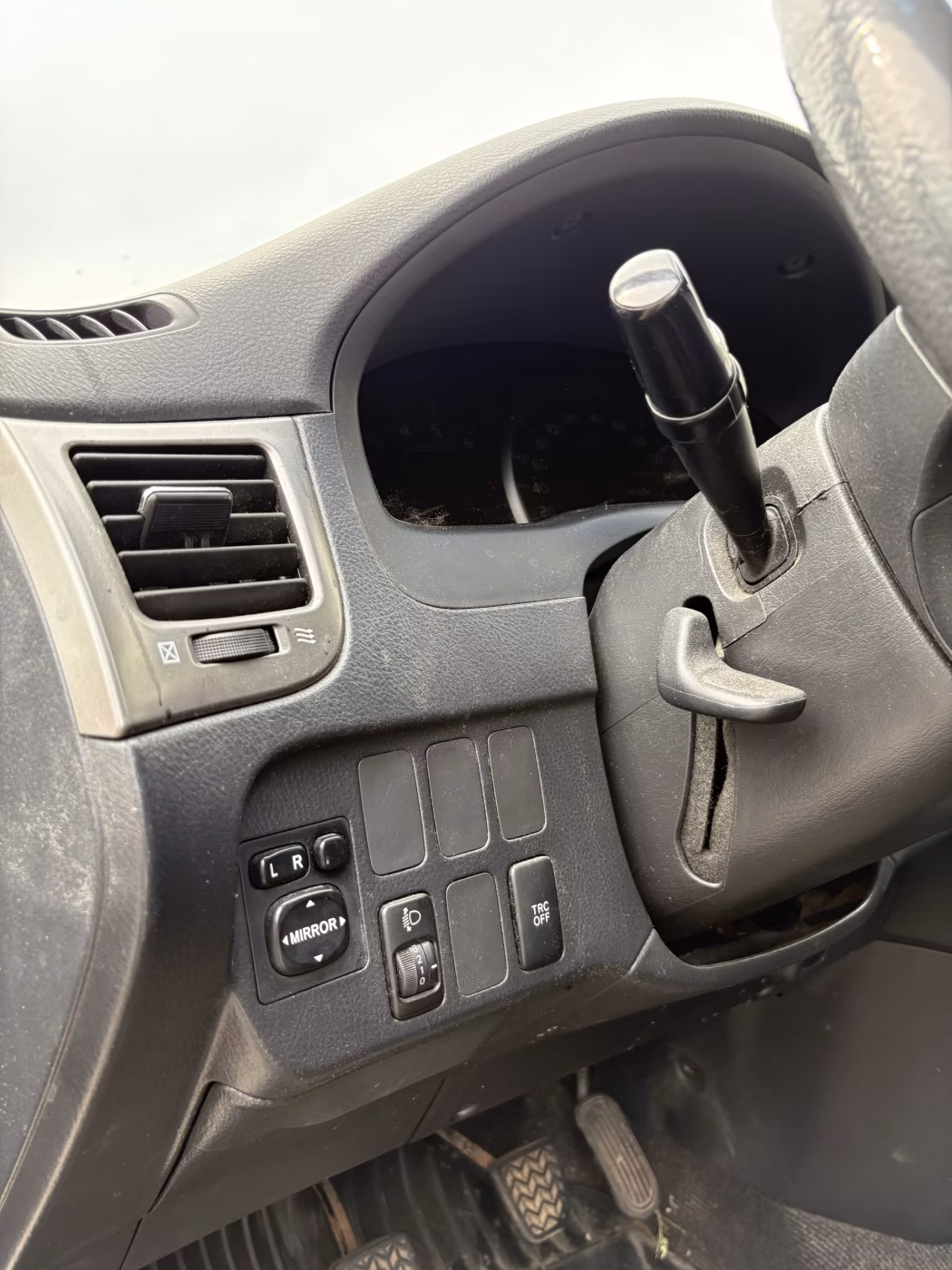 Toyota Avensis фото 14