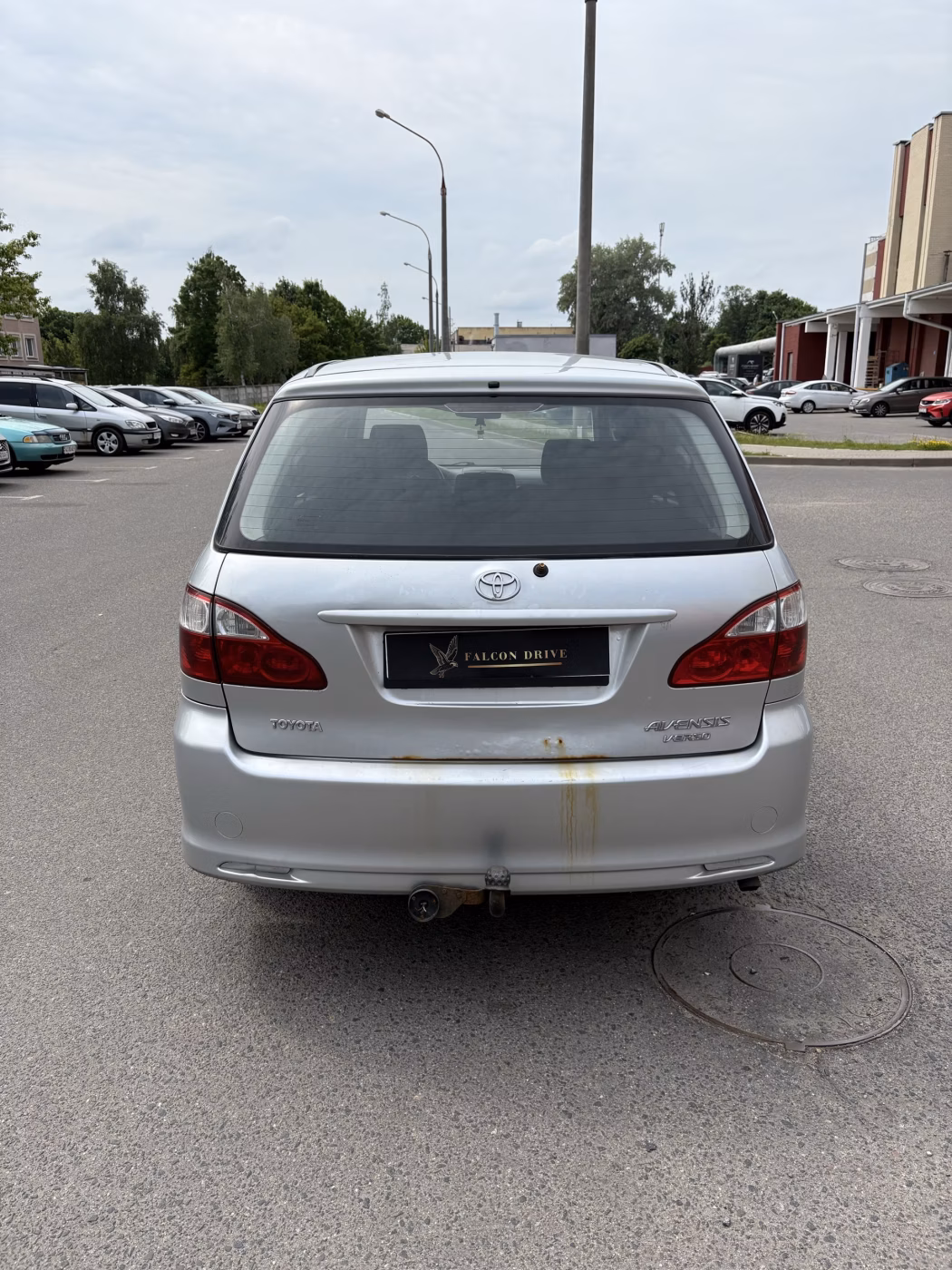 Toyota Avensis фото 6