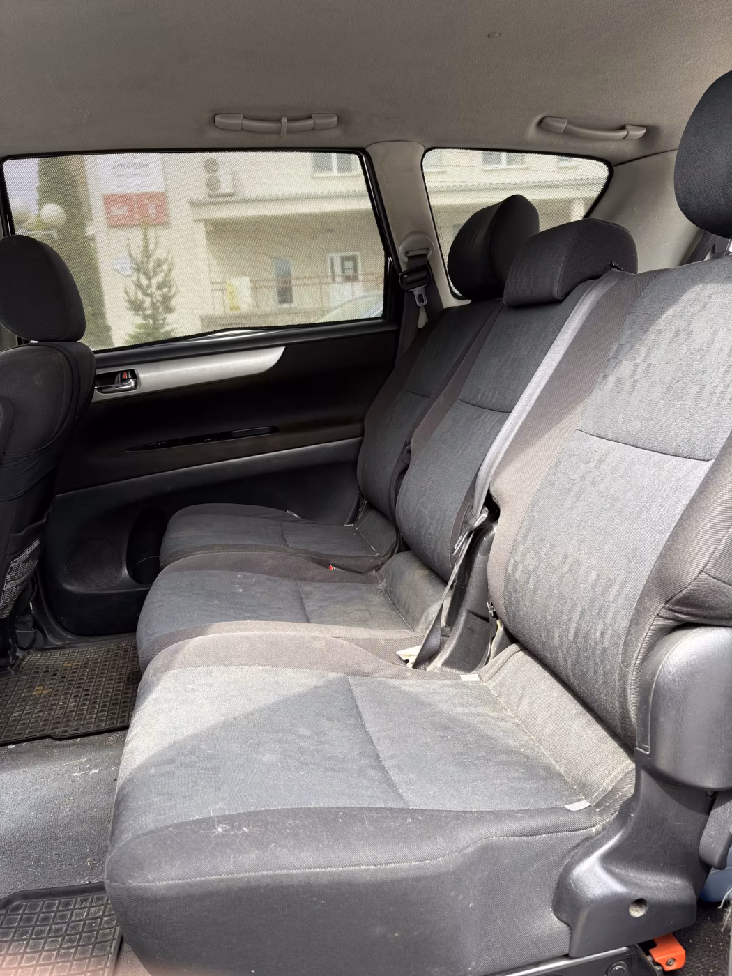 Toyota Avensis фото 11
