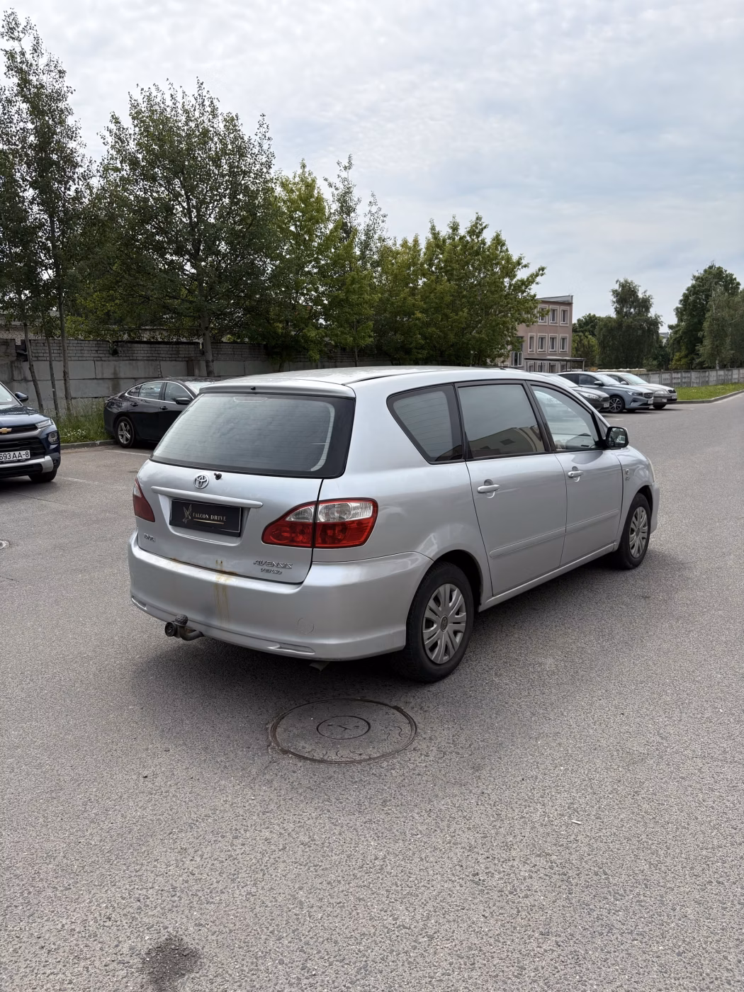 Toyota Avensis фото 7