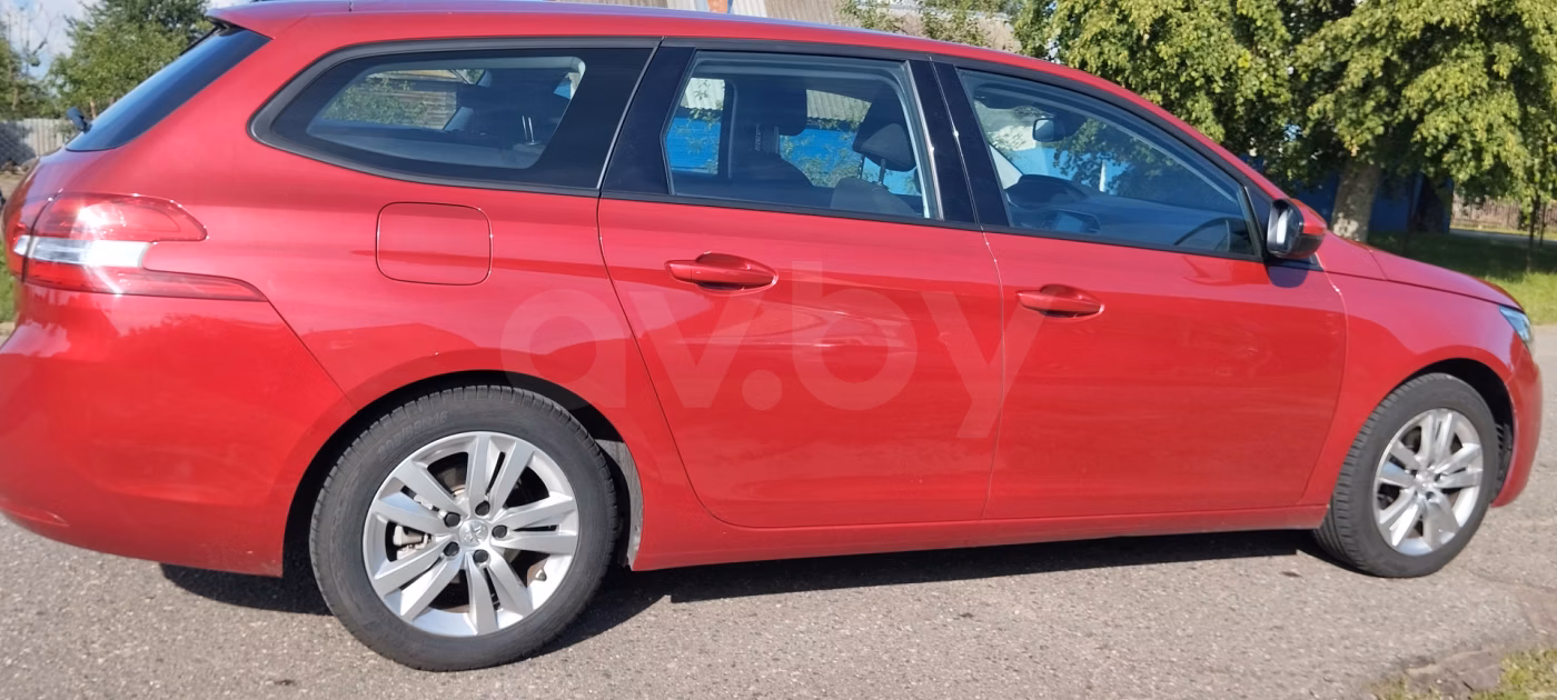 Peugeot 308 фото 2