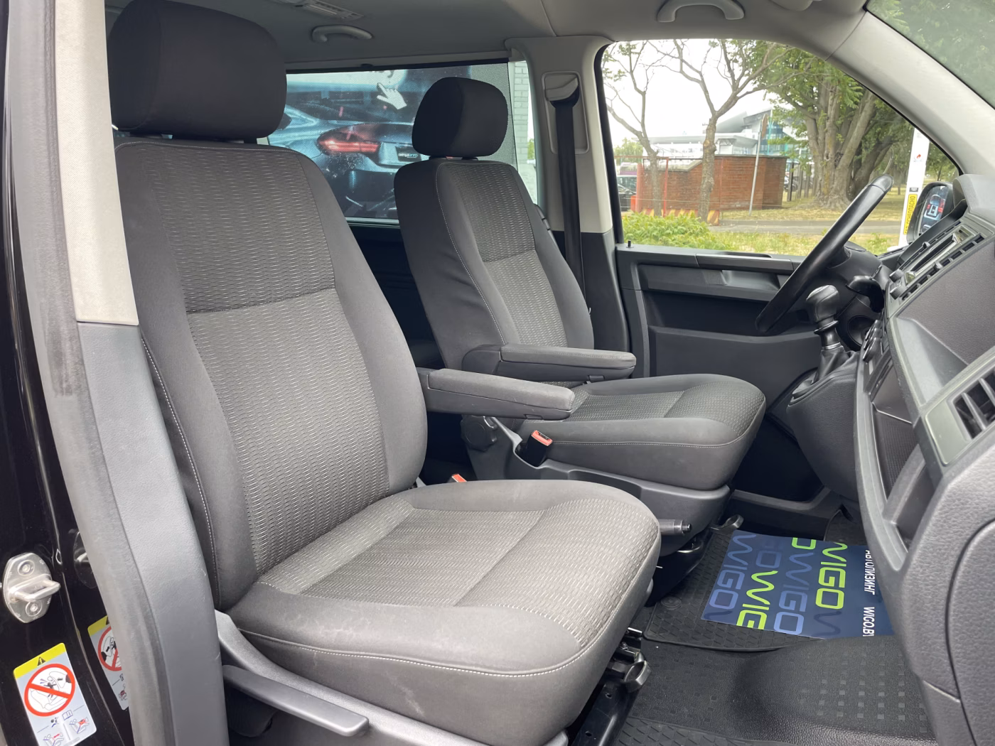 Volkswagen Caravelle фото 12