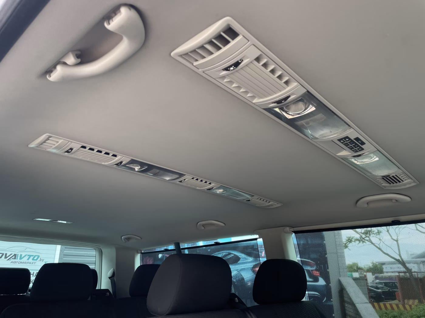 Volkswagen Caravelle фото 27