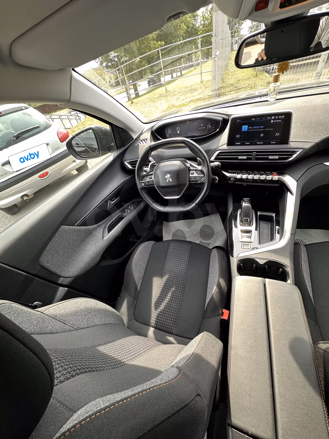 Peugeot 3008 фото 16