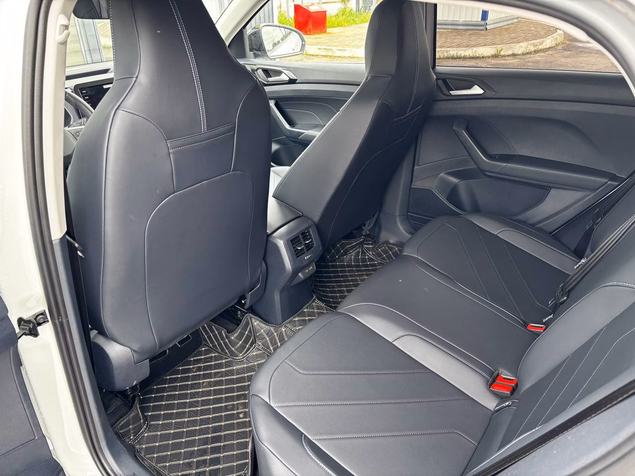 Volkswagen Tharu XR фото 13