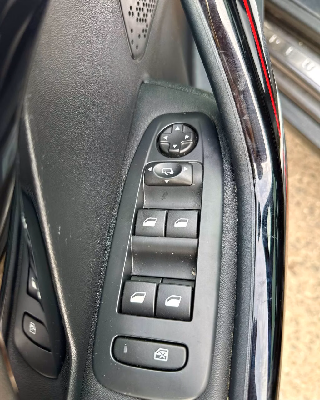 Peugeot 2008 фото 15