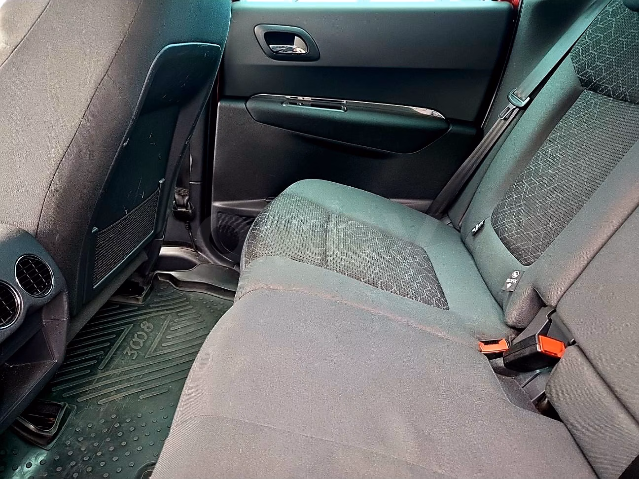 Peugeot 3008 фото 14