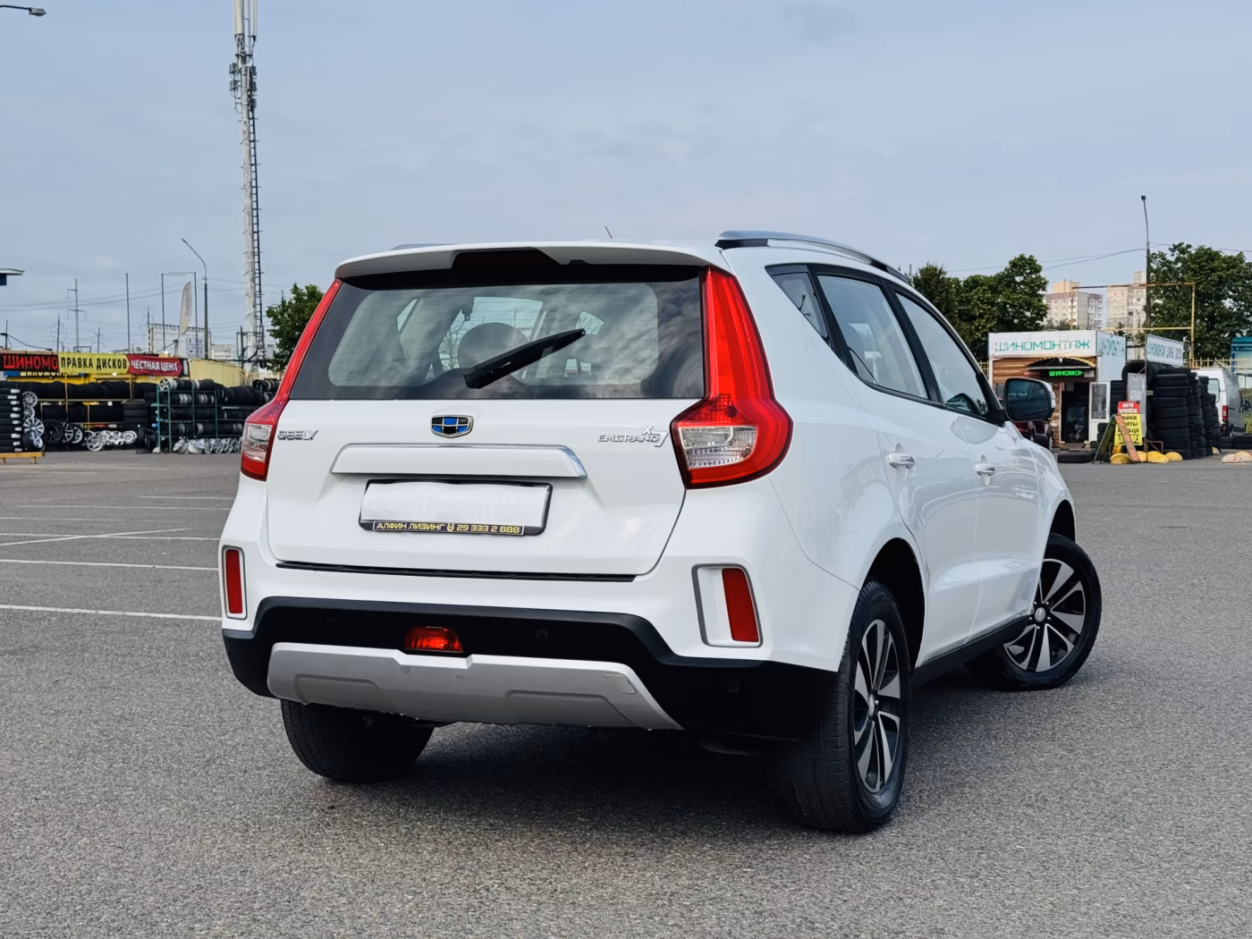 Geely Emgrand X7 фото 2