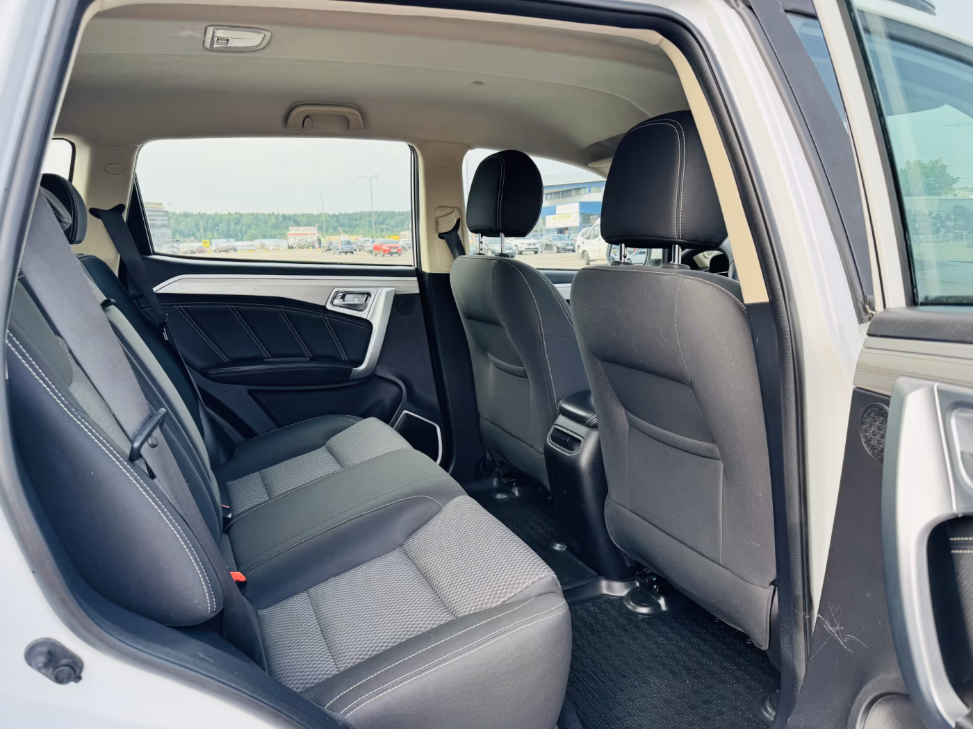 Geely Emgrand X7 фото 7