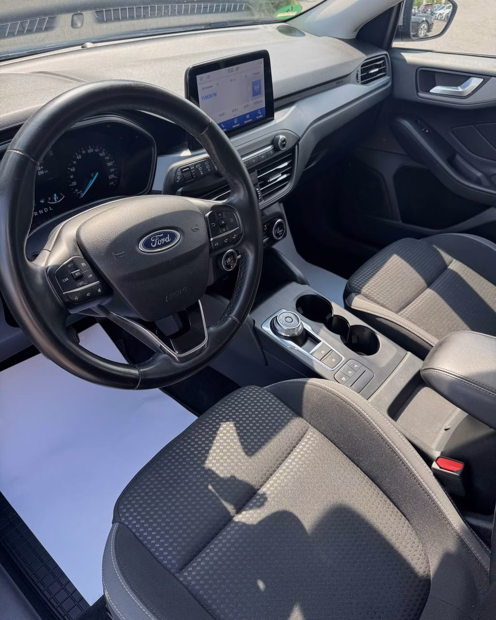 Ford Focus фото 12