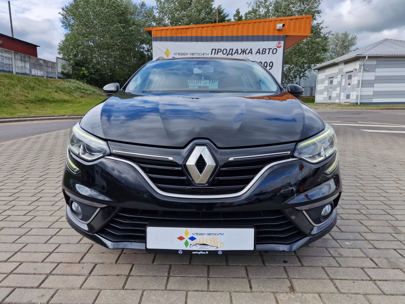 Renault Megane фото 2
