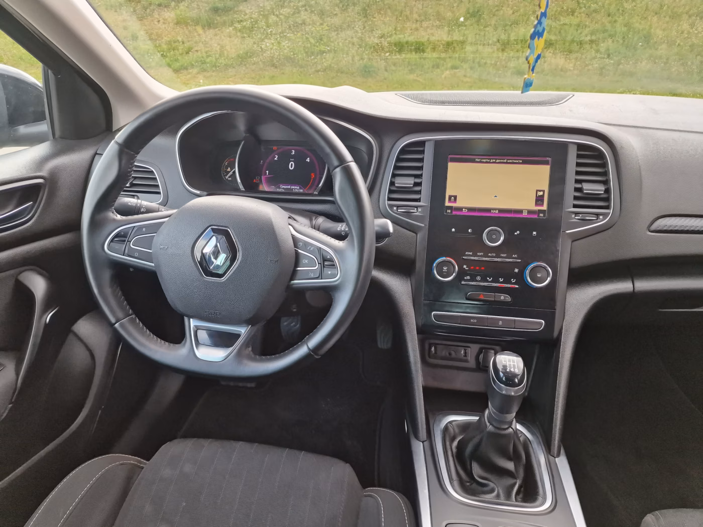Renault Megane фото 10